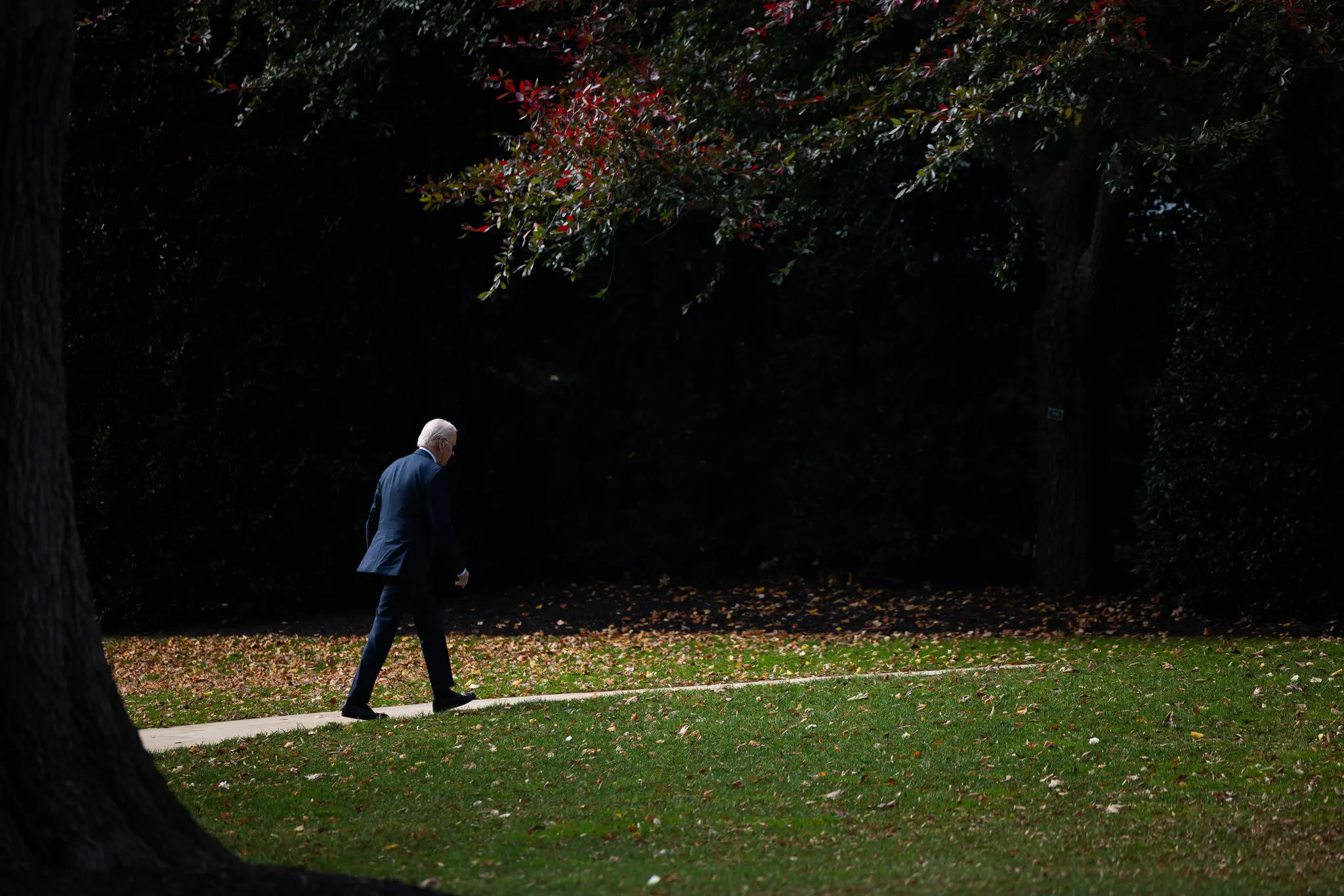 Втомлений Байден готується до виходу: президент намагається завершити своє президентство на високій ноті